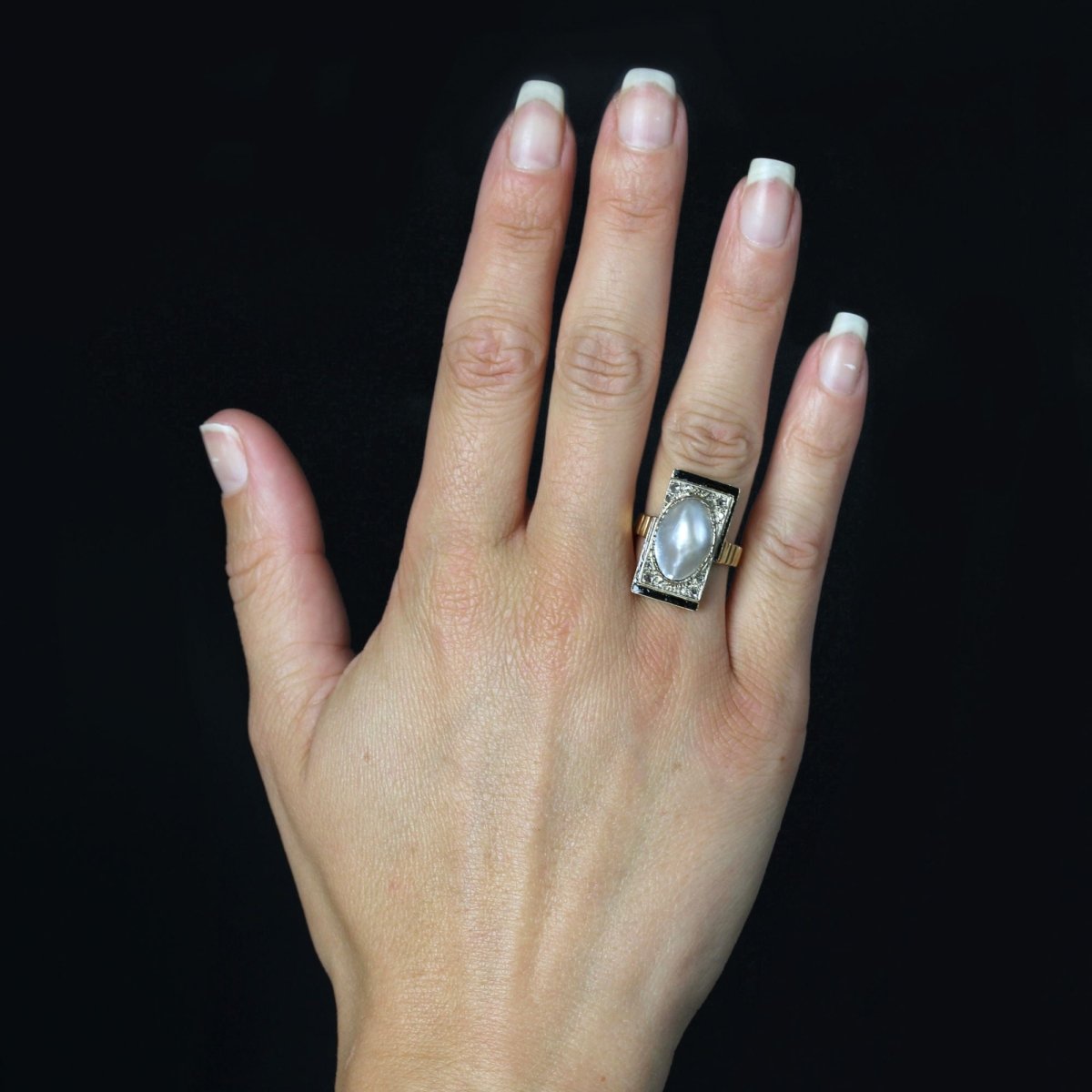 Bague Cocktail en or jaune, perle et diamants - Castafiore