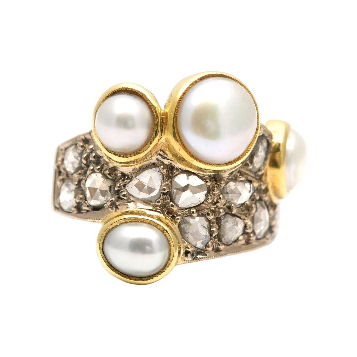 Bague Cocktail en or jaune, perles et diamants - Castafiore