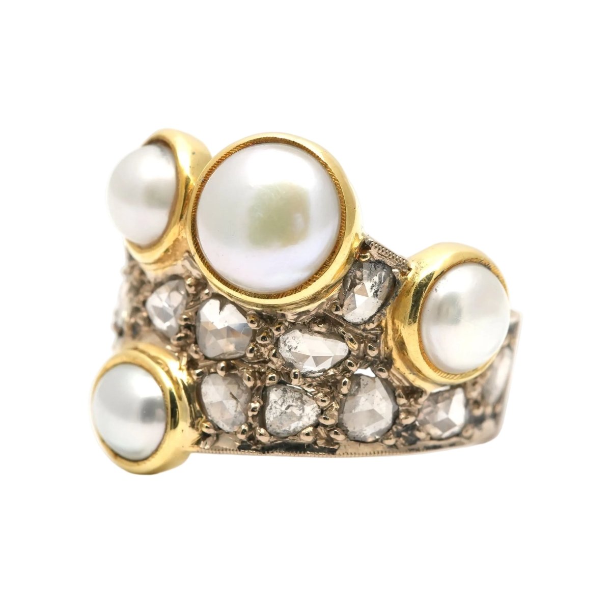 Bague Cocktail en or jaune, perles et diamants - Castafiore