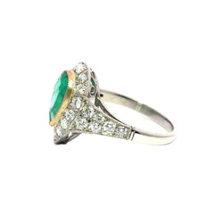 Bague Cocktail en or jaune, platine, émeraude et diamants - Castafiore
