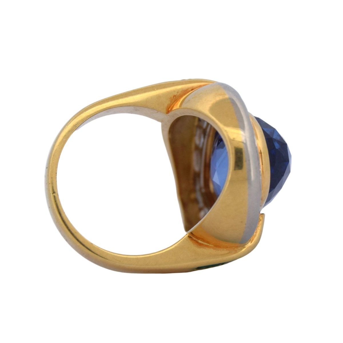 Bague Cocktail en or jaune, saphir, émeraude et diamants - Castafiore