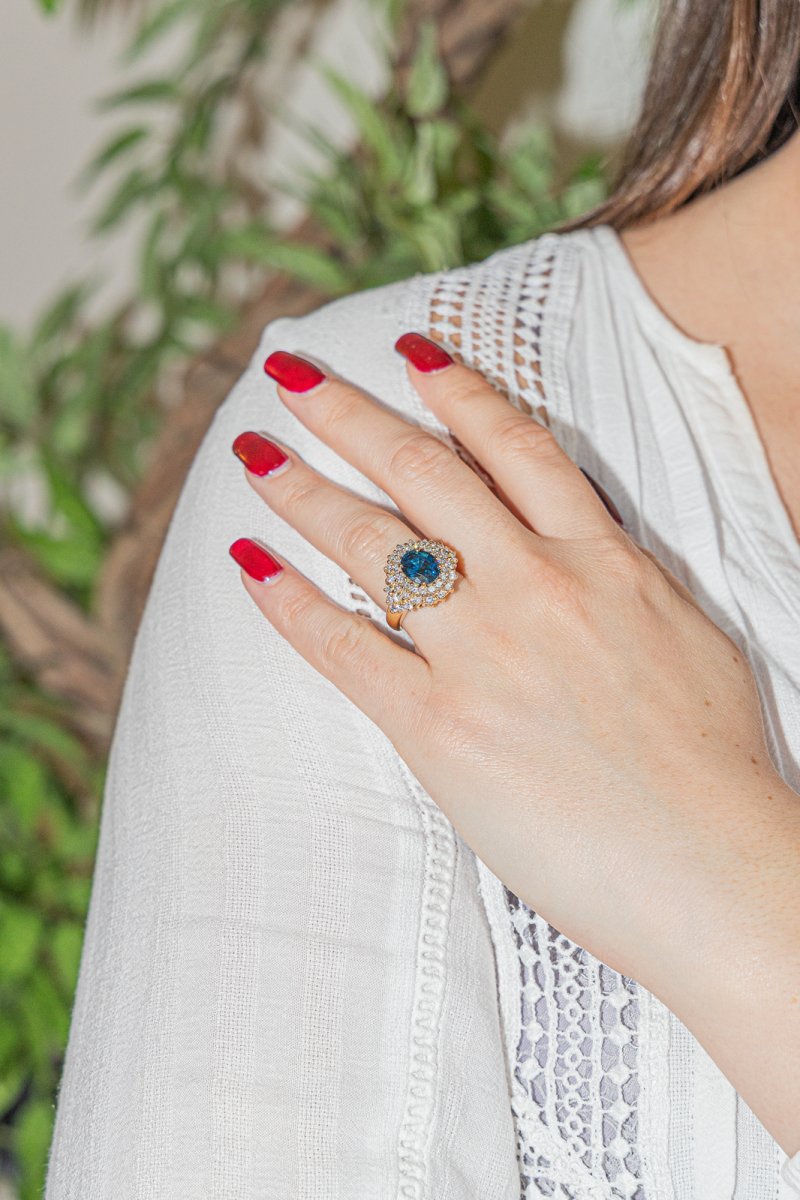 Bague Cocktail en or jaune, saphir et diamant - Castafiore