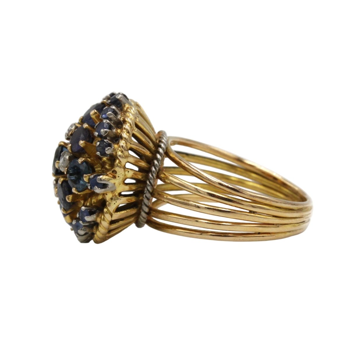 Bague Cocktail en or jaune, saphirs et diamants - Castafiore