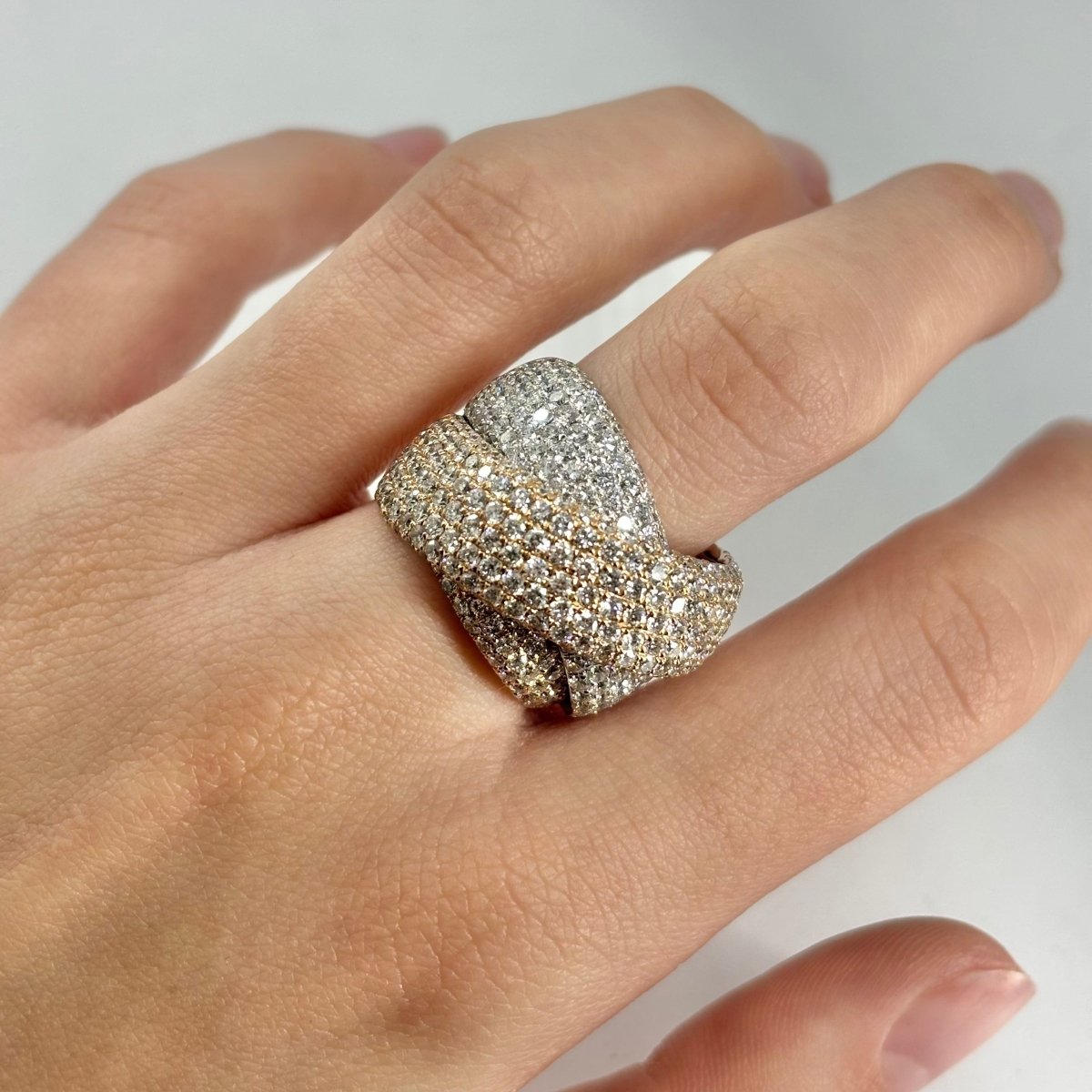 Bague Cocktail en or rose et diamants - Castafiore