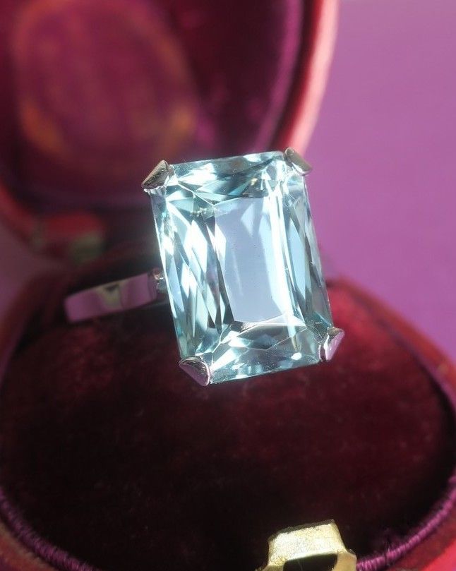 Bague Cocktail en platine et aigue-marine - Castafiore