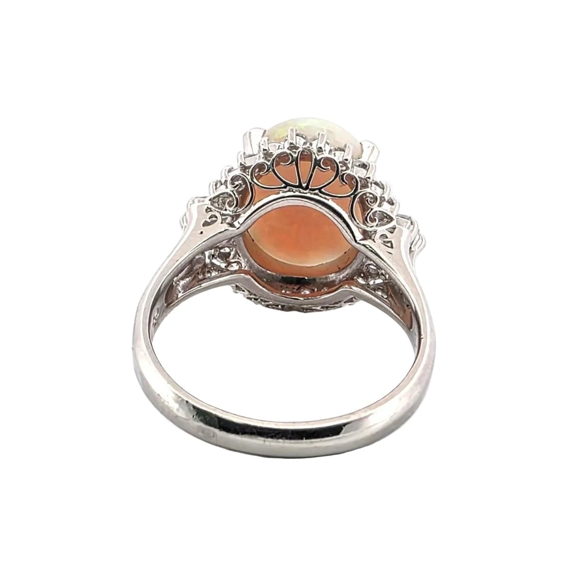 Bague Cocktail en platine, opale et diamants - Castafiore