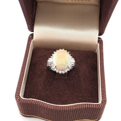 Bague Cocktail en platine, opale et diamants - Castafiore