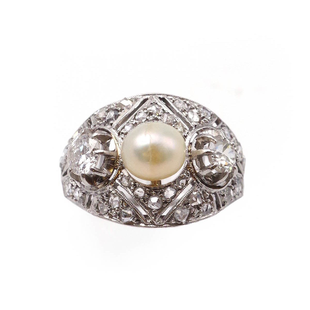 Bague Cocktail en platine, perle et diamants - Castafiore