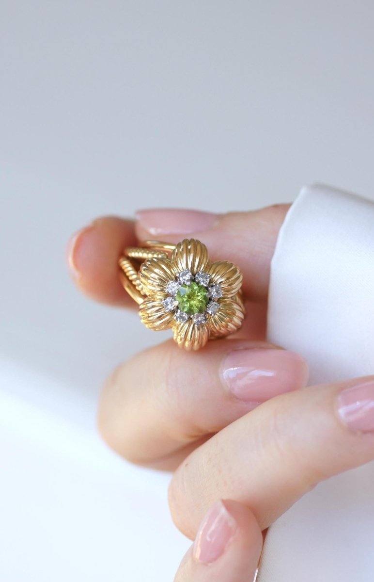 Bague Cocktail Fleur Péridot Diamants Or Jaune - Castafiore