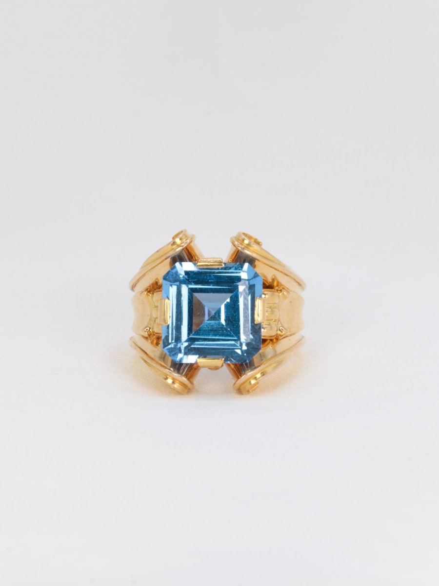 Bague cocktail vintage en or et pierre bleue - Castafiore