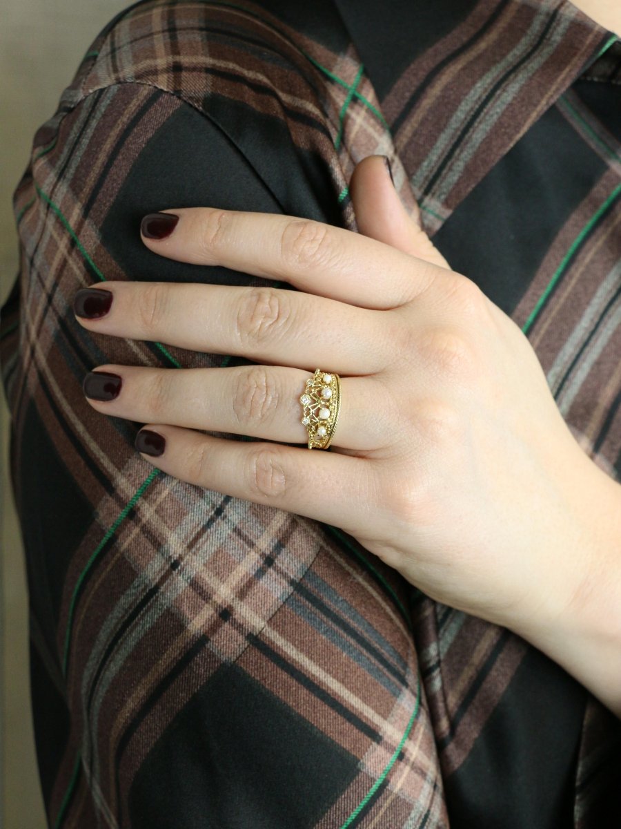Bague couronne or jaune diamants perles - Castafiore