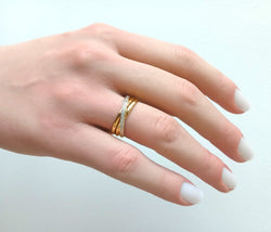 Bague croisée en or jaune et diamants - Castafiore