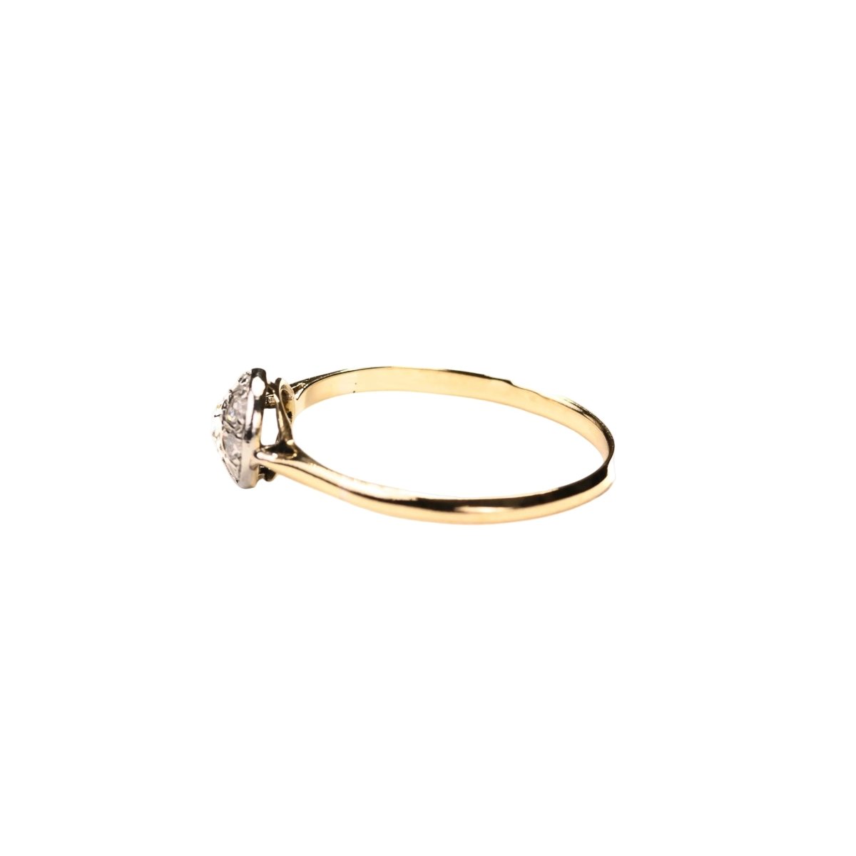 Bague de fiançailles en or jaune, platine, et diamants - Castafiore