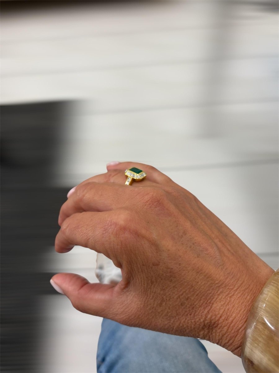 Bague de fiançailles rétro à diamant émeraude - Castafiore