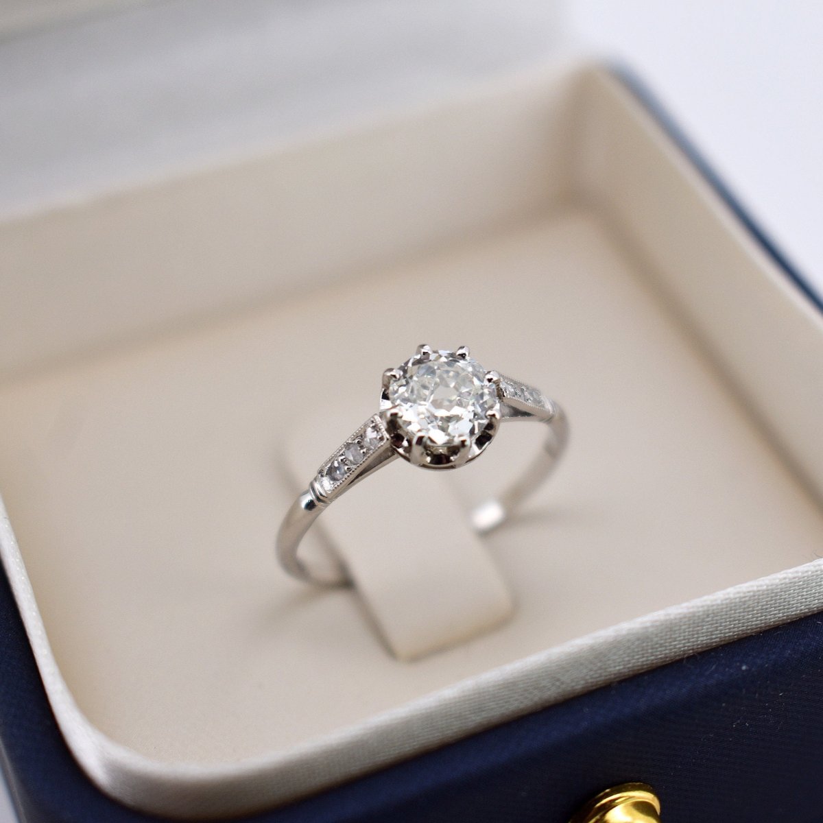 Bague de Fiançailles Solitaire avec Diamants - Belle Époque - Castafiore