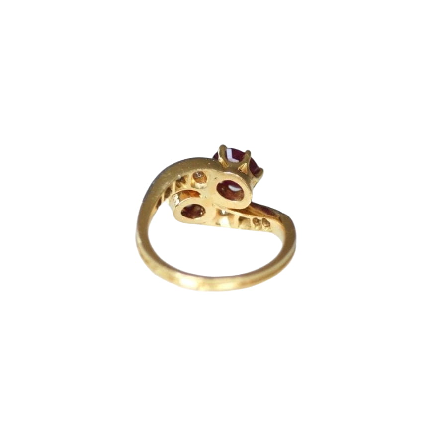 Bague de Fiançailles Toi et Moi Rubis et Diamants sur Or Jaune - Castafiore