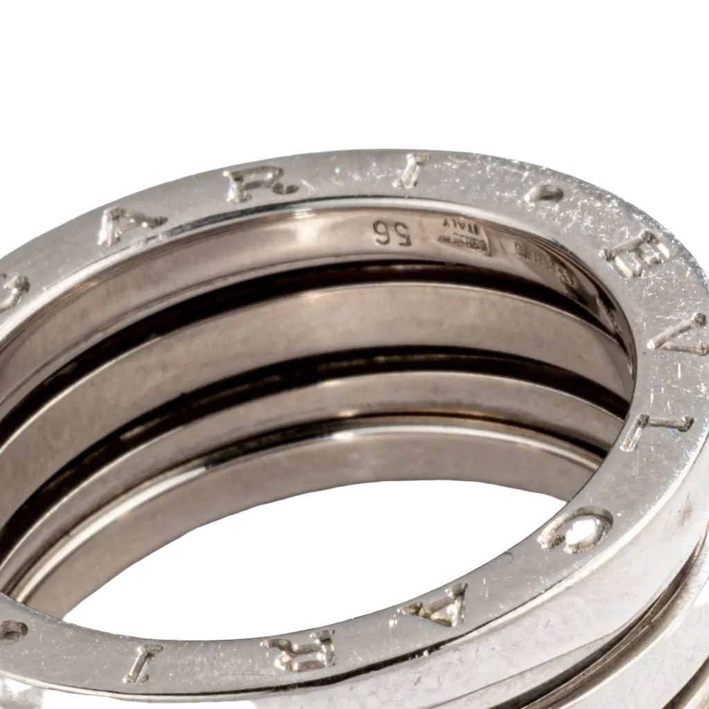 Bague de la maison Bvlgari, collection B.Zero1 moyen modèle en or gris - Castafiore