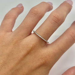 Bague Demi-alliance en or blanc et diamants - Castafiore