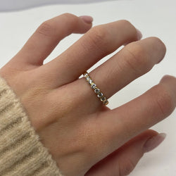 Bague Demi - alliance en or jaune et diamant - Castafiore