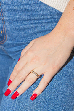 Bague Demi alliance en Or jaune et Diamant - Castafiore