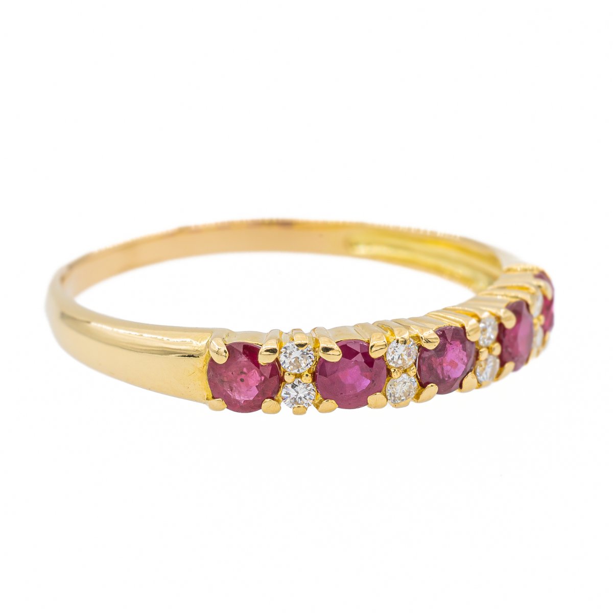 Bague Demi alliance en or jaune et rubis - Castafiore