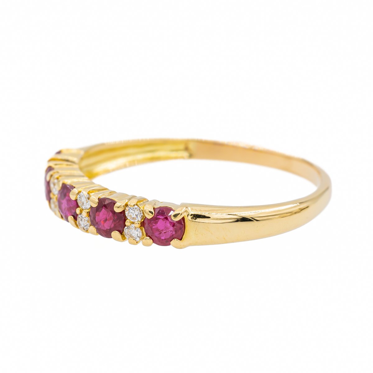 Bague Demi alliance en or jaune et rubis - Castafiore