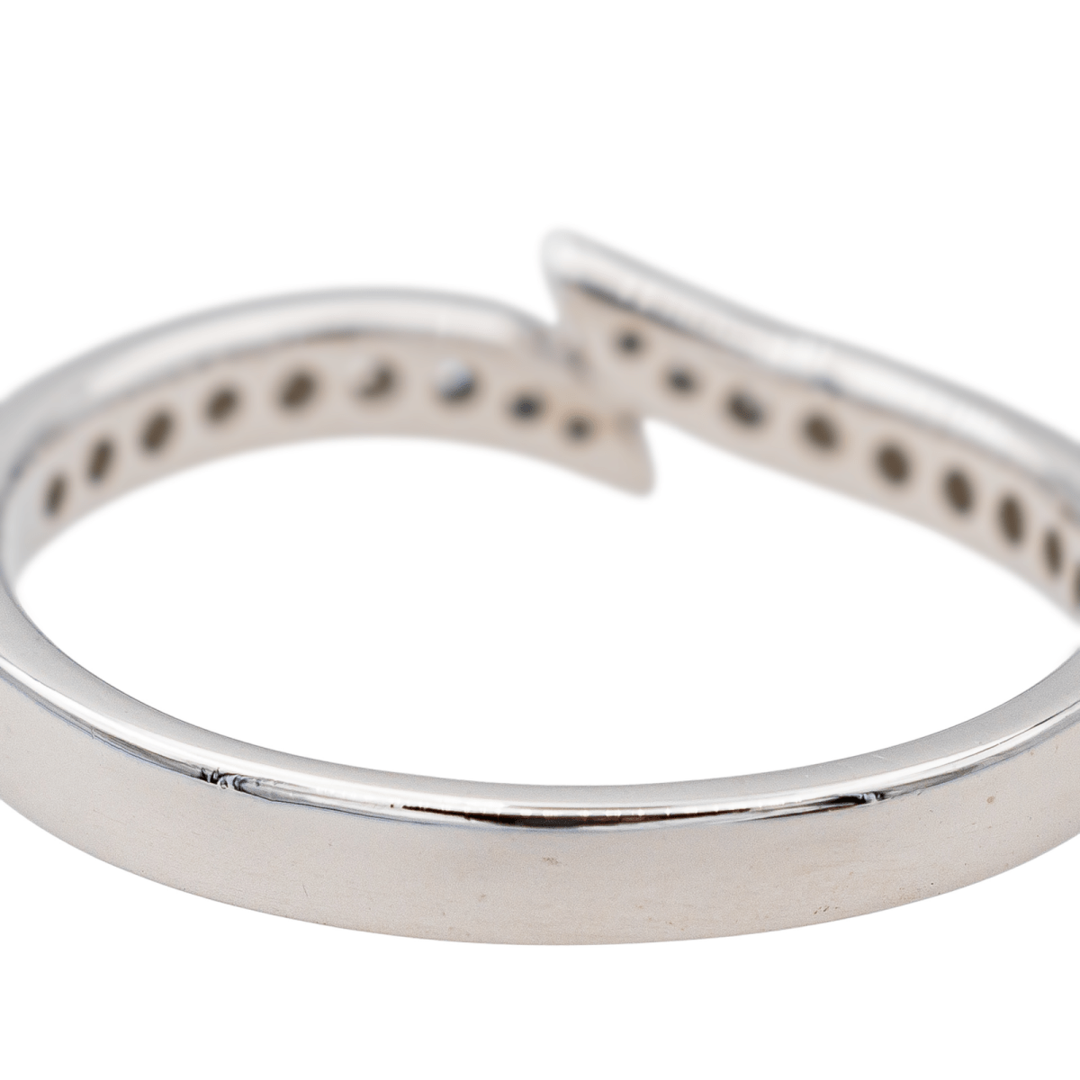 Bague Demi alliance en platine et diamant - Castafiore