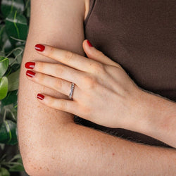Bague Demi-alliance Or blanc Diamant - Castafiore