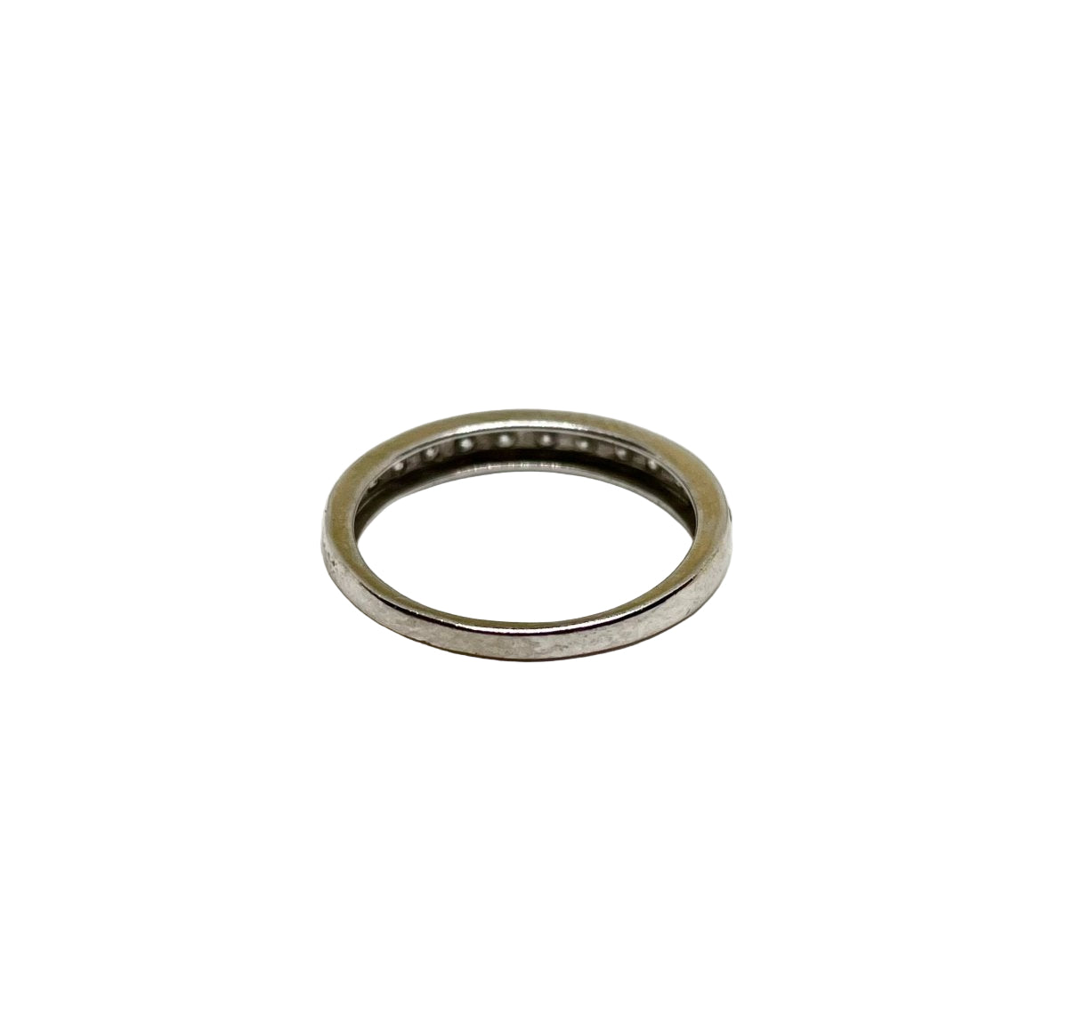 Bague demi sertie en or gris et diamants - Castafiore