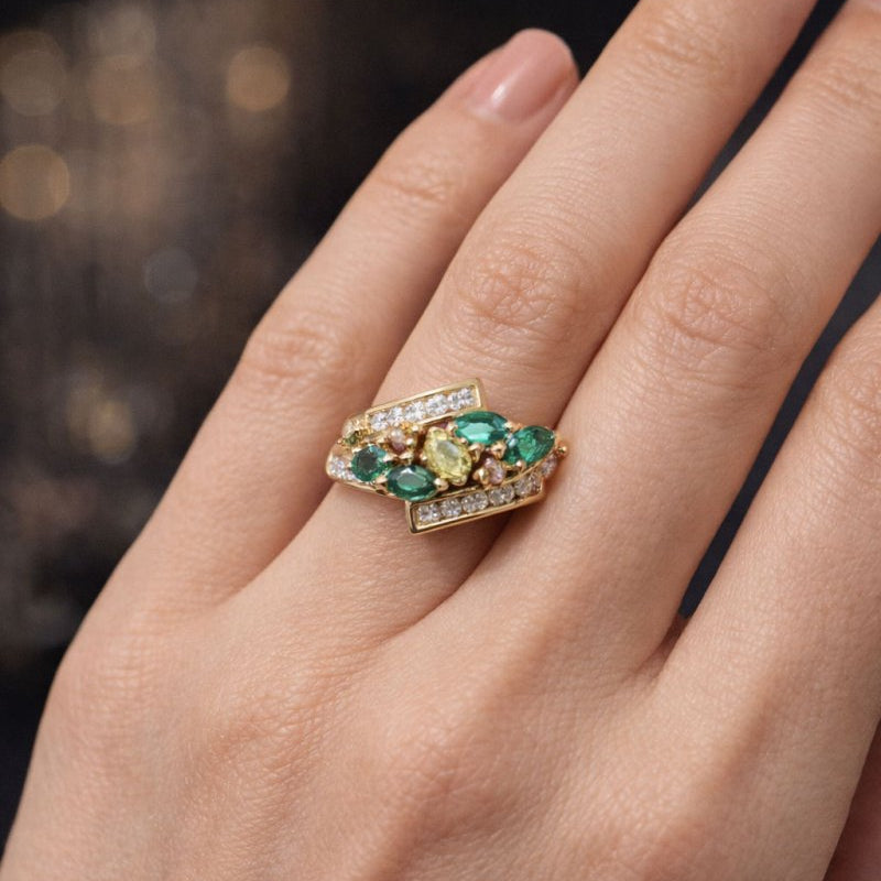 Bague design croisé en or jaune et diamants - Castafiore