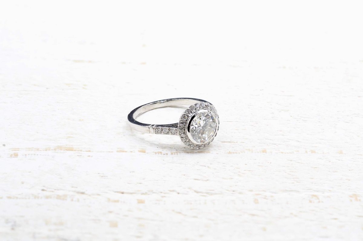 Bague diamant entourage vintage en platine - Castafiore