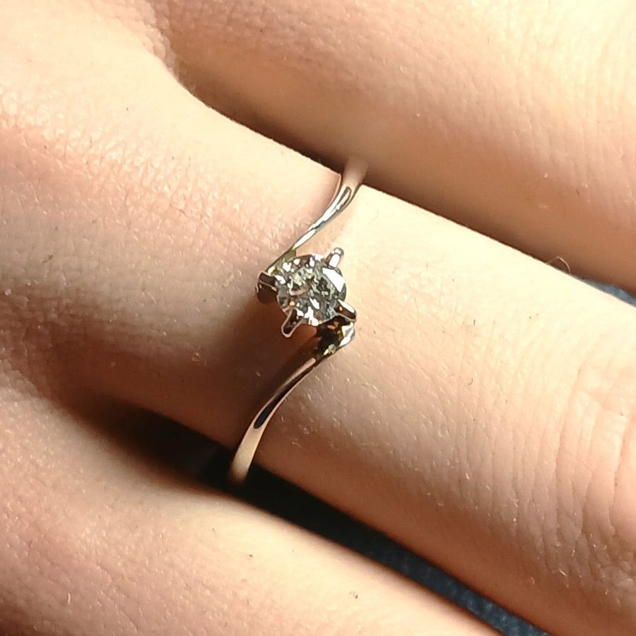 Bague DIAMANT Solitaire croisée en or blanc - Castafiore