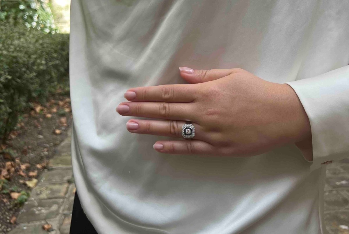 Bague diamants et saphirs calibrés en Or et platine - Castafiore