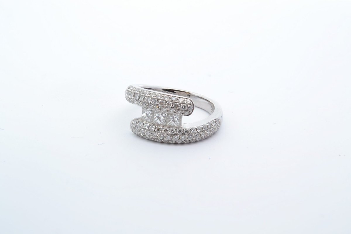 Bague diamants princesse et diamants taille brillant - Castafiore