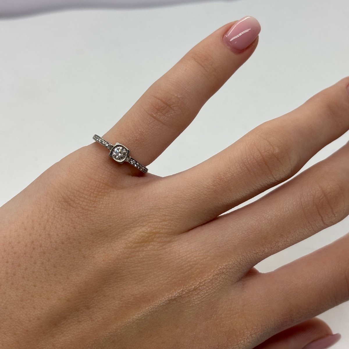 Bague DINH VAN "Le cube" en or blanc et diamants - Castafiore