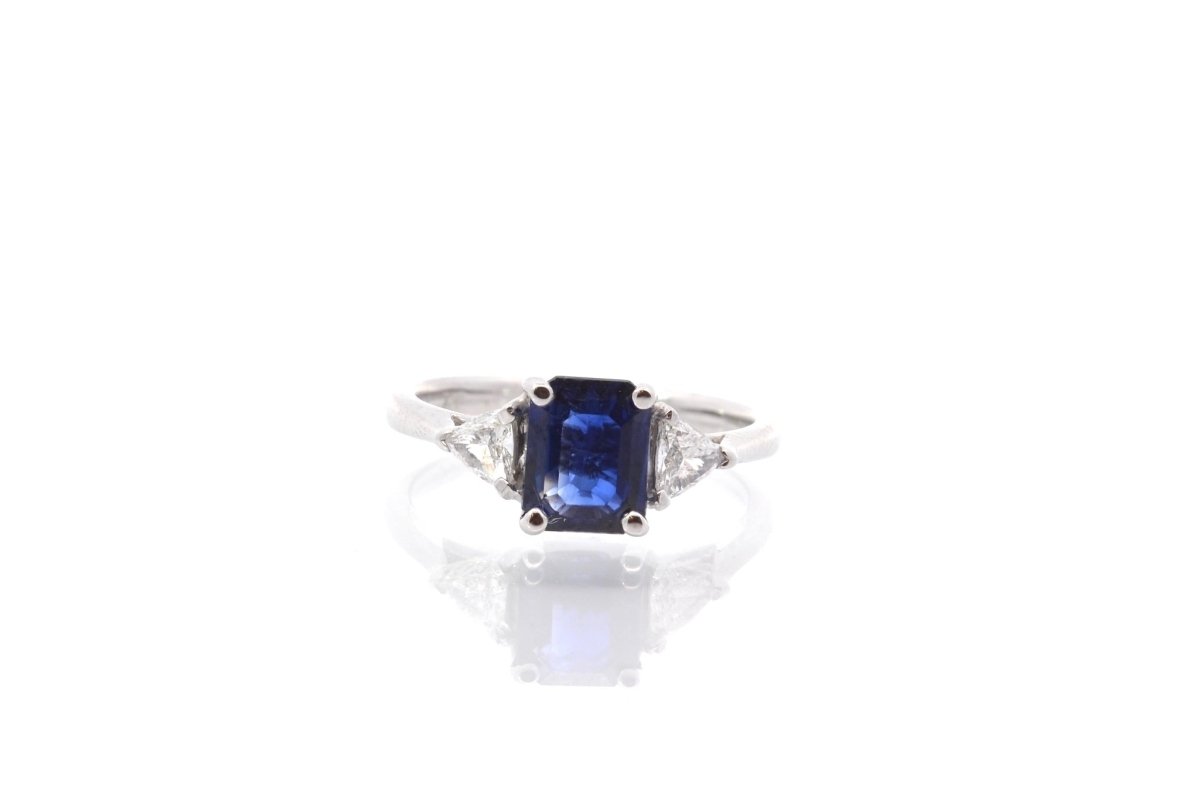 Bague d'occasion saphir et diamants triangles en or - Castafiore