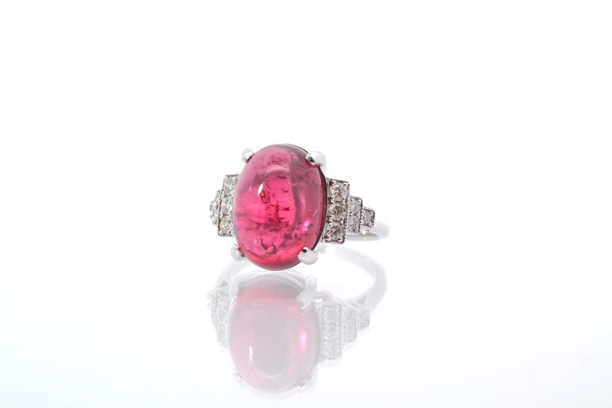 Bague d'occasion sertie d'une tourmaline cabochon de 8,45cts - Castafiore