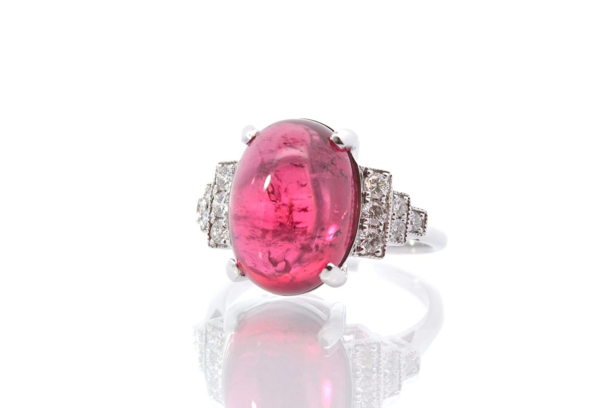 Bague d'occasion sertie d'une tourmaline cabochon de 8,45cts - Castafiore