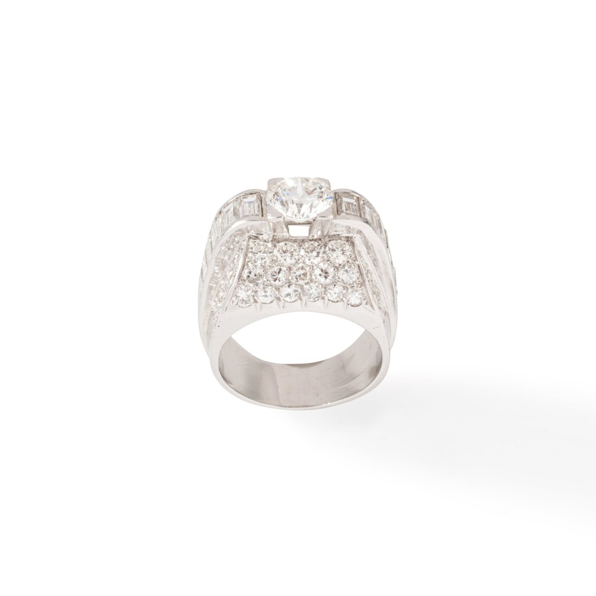 Bague Dôme carré en platine et diamants - Castafiore