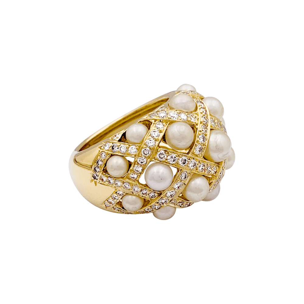 Bague Dôme CHANEL "Baroque" en or jaune, perles et diamants - Castafiore