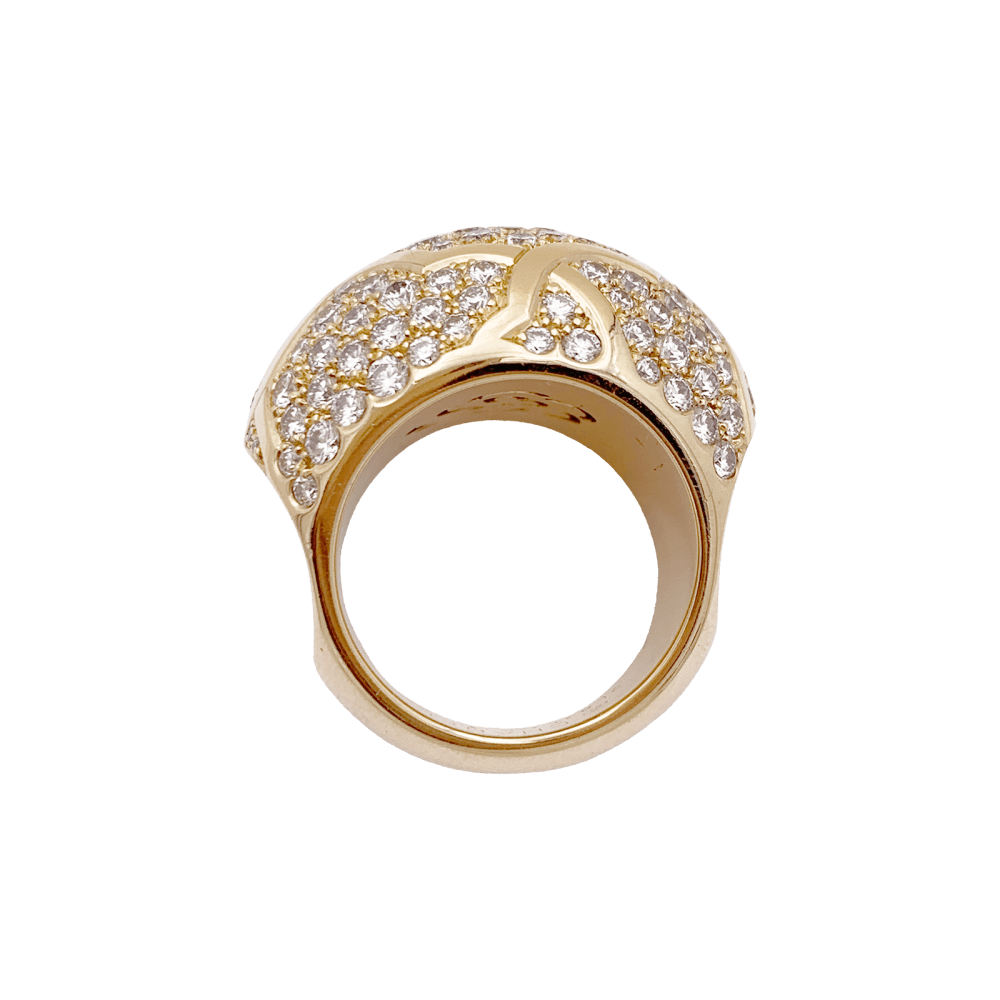 Bague Dôme CHANEL "Profil de Camelia" en or jaune et diamants - Castafiore