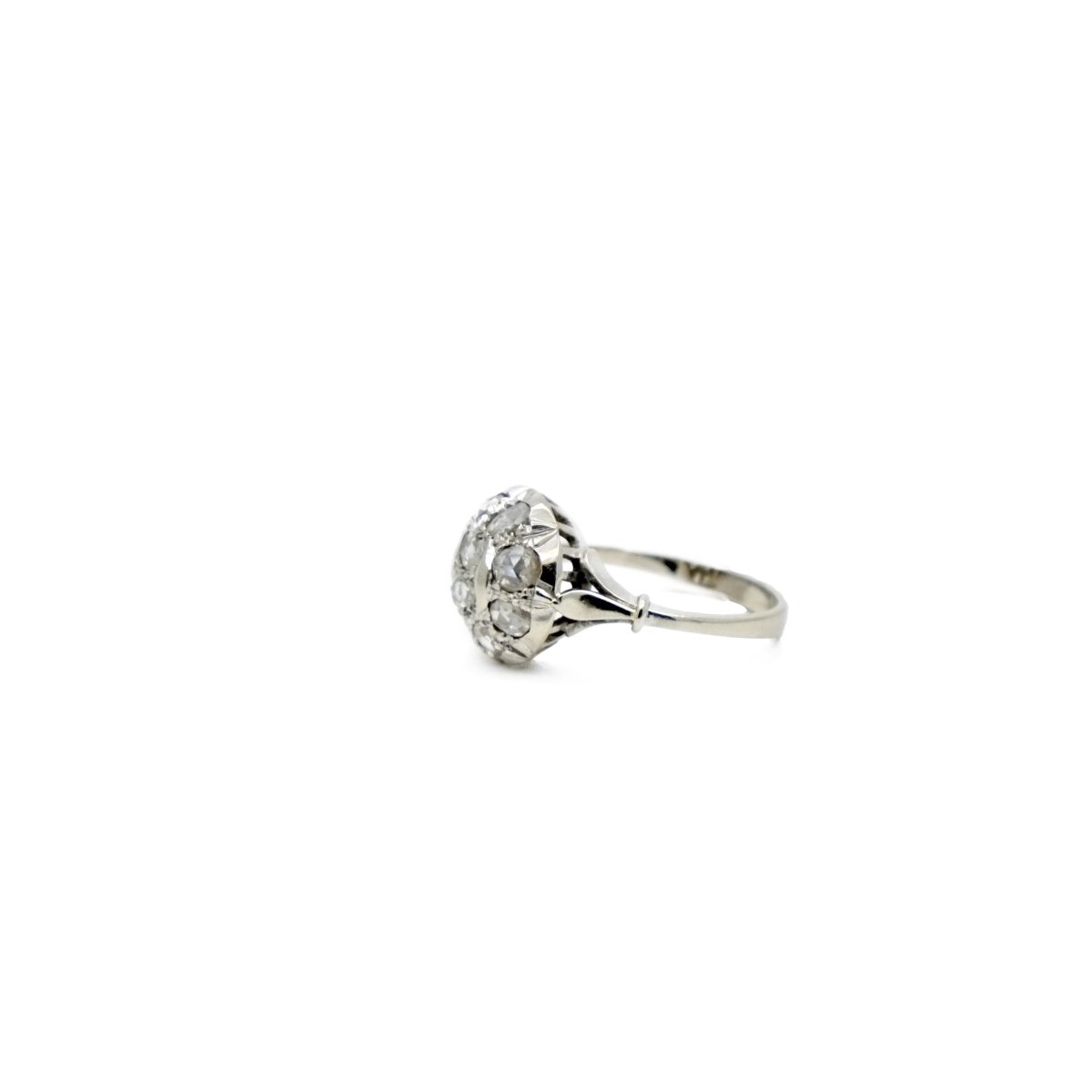 Bague Dôme en or blanc et diamants - Castafiore