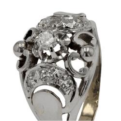 Bague Dôme en or blanc et diamants - Castafiore