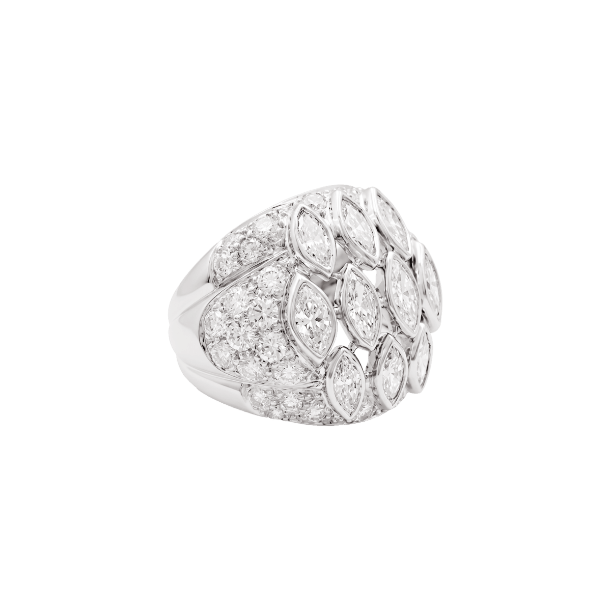 Bague Dôme en or blanc et diamants - Castafiore