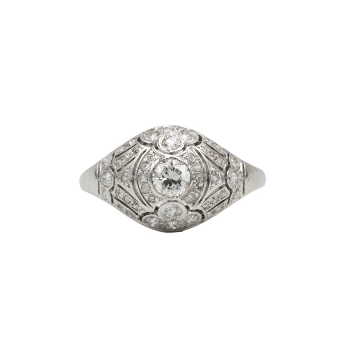 Bague Dôme en or blanc et diamants - Castafiore