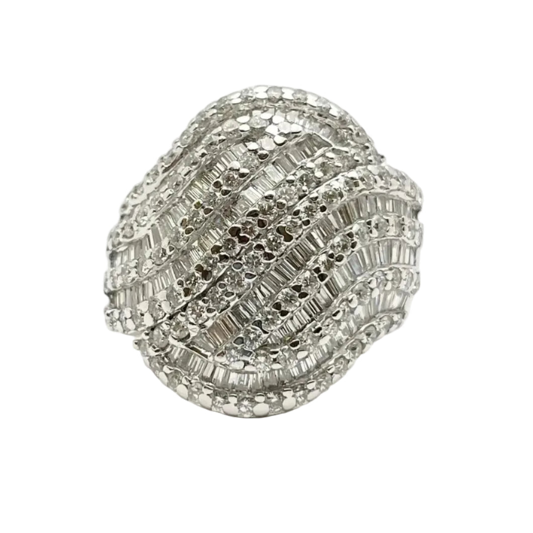 Bague Dôme en or blanc et diamants - Castafiore