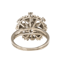 Bague Dôme en or blanc et diamants - Castafiore