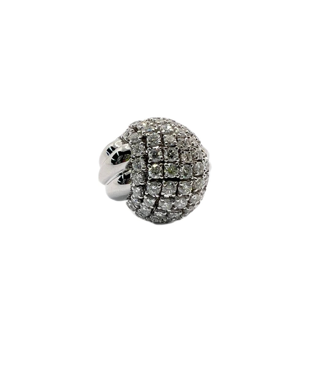Bague Dôme en or blanc et diamants - Castafiore