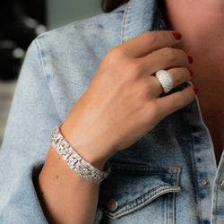 Bague Dôme en or blanc et diamants - Castafiore