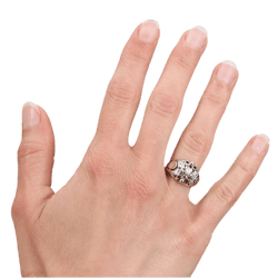 Bague Dôme en or blanc et diamants - Castafiore